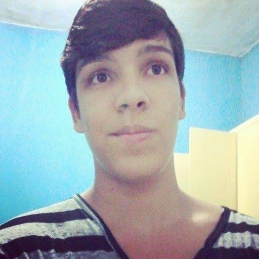 eu sou o q sou, e não mudo por ninguém =) 

http://t.co/IeptCD9Bs0
