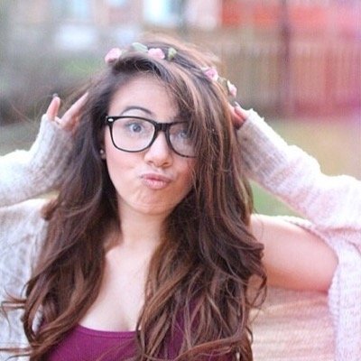 smilebcadelaine's profile picture. do what first tweet says please(:
