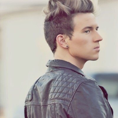 getrickysfolIow's profile picture. follow @delreycaylen for a dm to ricky on her account !! i want u all to get his follow :)