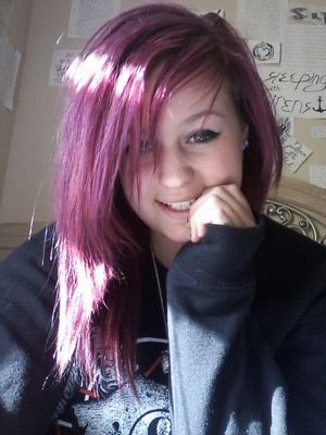 im down if ur down , YouthInRevolt, AA, PTV and PLEASE tell me im not the only person who brushes there teeth in the shower :3