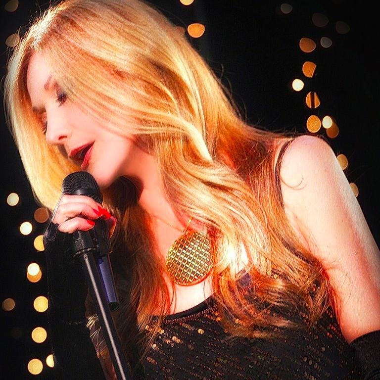 DianaBarash's profile picture. http://t.co/Wt5nJOpZPw #Singer #Songwriter #Composer Debut Album 'A Miracle Of Love' healing the world through #music, an eclectic mix of #Jazz #Pop.