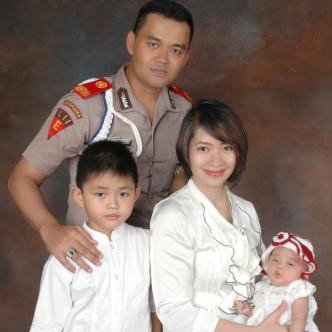 my life is adventure,,,I love my family