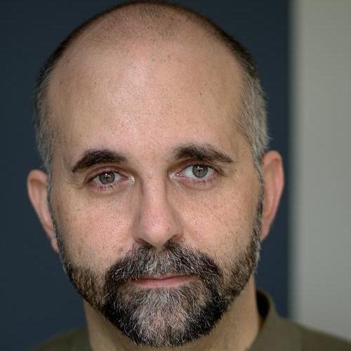 Actor, creative mind, & daddy to multiple kitties. Big teddy bear not afraid to play darker roles too. With The Jana Van Dyke Agency & managed by 3G Management.