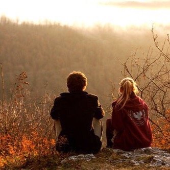 GirlsRAdvice101's profile picture. ✨Giving relatable tweets and advice to our followers, DM if you ever need advice or someone to talk too✨-Relatable Advice Girls✌️