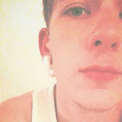#teamfollowback. radiohead fans follow me. https://t.co/uGshEQIVuU #SA