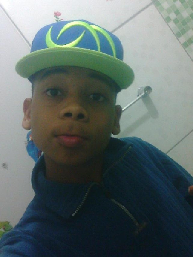 Garoto  hache tag #