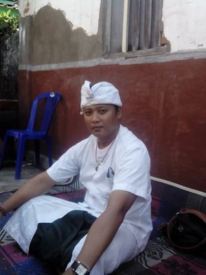 aswin_made's profile picture. dyatmika school