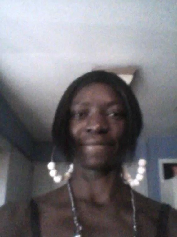 i'm from Orlando,fl i am 31 years old  i like to go out to the movies to the dinner out to the clubs.