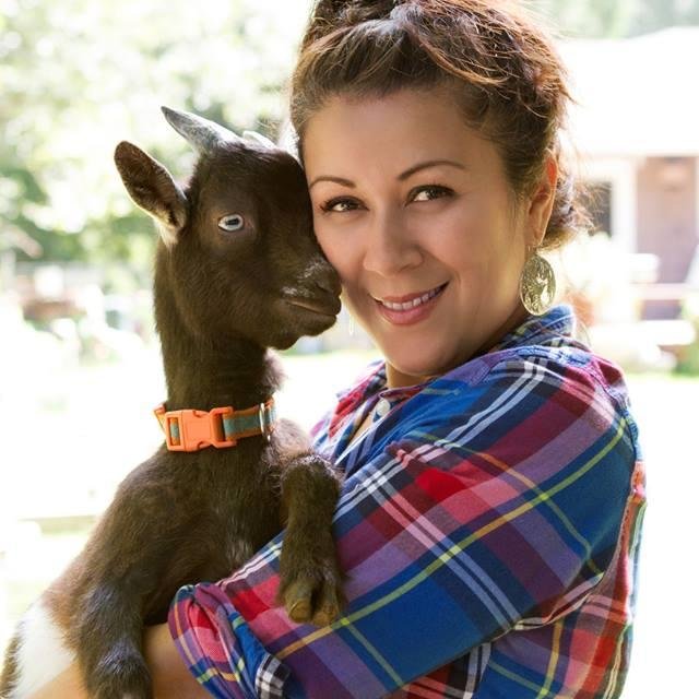From gardening to canning, raising chickens, ducks & goats! Join us as we are creating a self sustaining homestead out of 2 acres. Its our simple life.