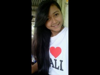 Follow @pramestityr ya kakak kakak cantik dan ganteng ;) ♥EAvrianto's