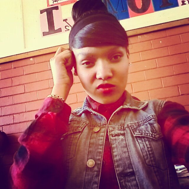 LOL FOLLOW ME ILL FOLLOW U BACK