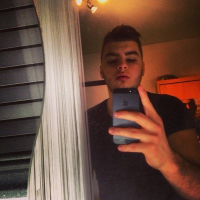 LoveSosa___'s profile picture. On sait qui rechauffent le banc on sait qui tire les coups franc #
Genèva.