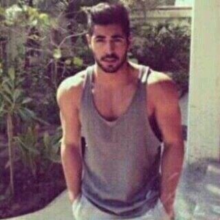تعرفني اعرفك ؟ اقول دق فولو .