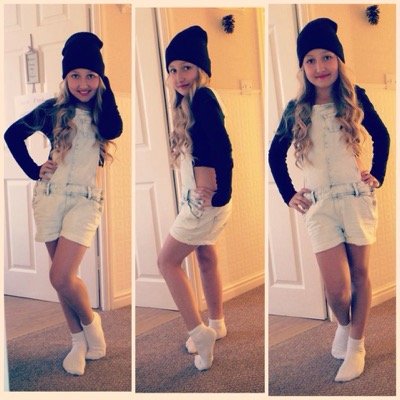 Hi I am Vicky and I am youtuber  you can watch me on  my channel VickySuperStyle love you all