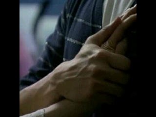 يوجد عقل لكن لا أريد استخدامهه.سعوديهه من مواليد الإمارات