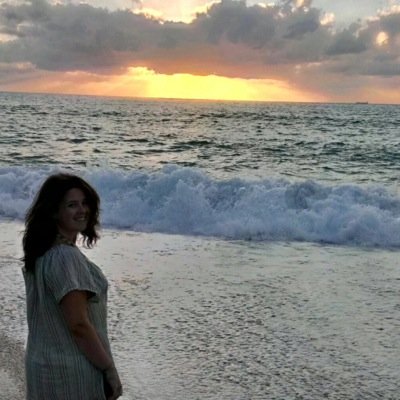 Italian womanHR Generalist and recruiter Makeup compulsive vegetarian and power pilates addicted