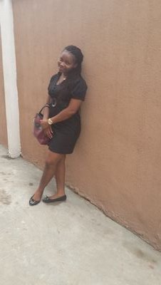 am ivie,CEO Tias cake n chop