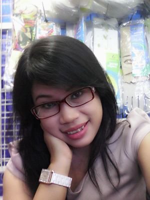 claraputri43's profile picture. 