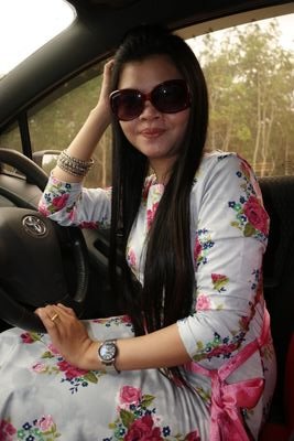 lhilyas's profile picture. Uang itu berharga, Kebersamaan dan kekeluargaan jauh lebih berharga tak ternilai...