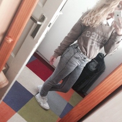 ik hou van je zusje x jill❤️