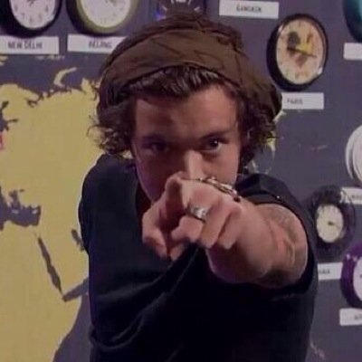 this is a free follow--- follow @guesswhatharry
