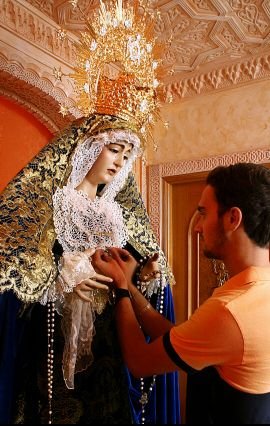 Poner el alma en las manos para crear el arte