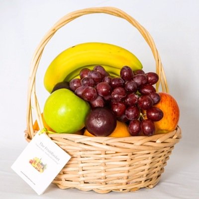Delivery of fresh fruit every week to offices and homes in Dubai. Order your weekly delivery now and stay healthy! Contact: info@fruitbasketuae.com