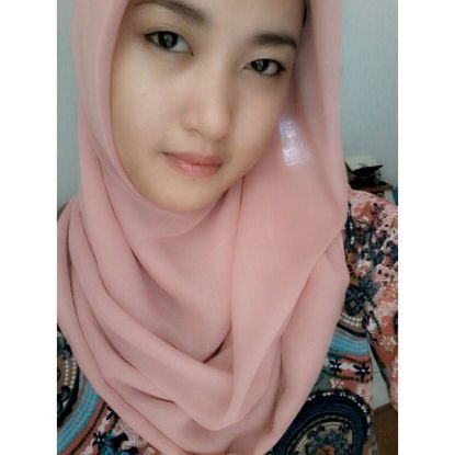 ZiezHaa's profile picture. seharusnya aku tidak terjebak seperti ini