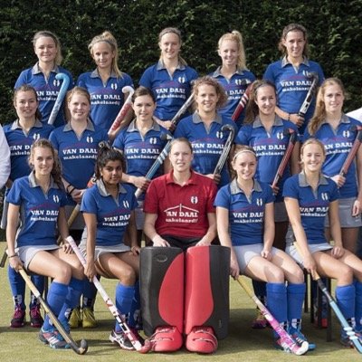 Het eerste dames team van Ring Pass Delft