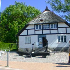 Göhren schließt den östlichsten Punkt Rügens ein: das Kap Nordperd. Es trennt den Nordstrand vom Südstrand.
