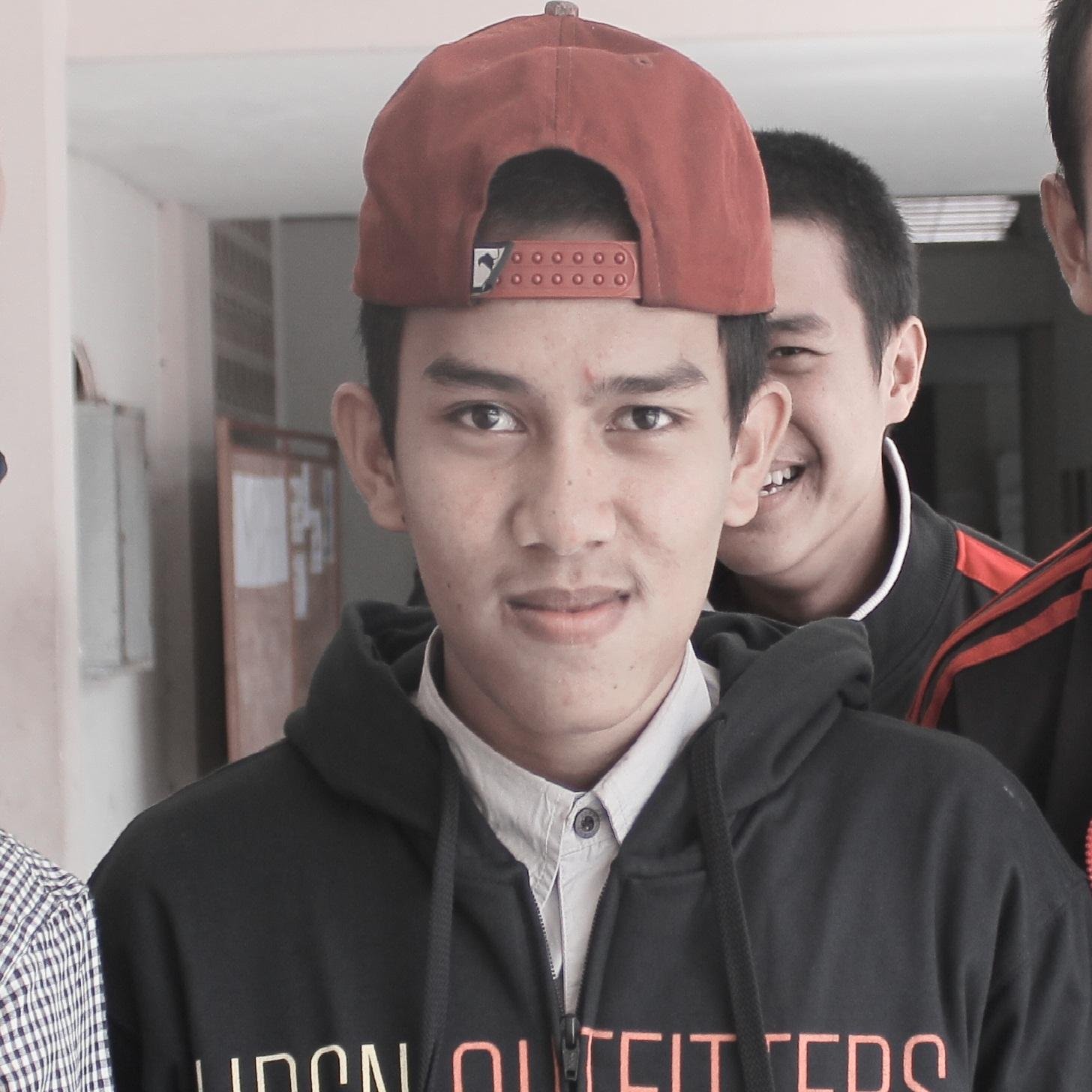 gita puspitasari :* | 28-07-1997 | UNIVERSITAS PENDIDIKAN INDONESIA | FPOK | badminton | sepak bola | putsal