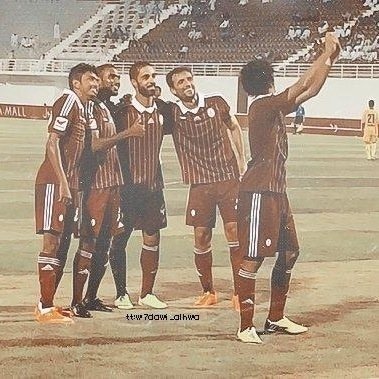 وحداوي حتى النخاع ودمي عنابي وعشقي اسماعيل مطر وقدوتي الشيخ سعيد بن زايد ال نهيان