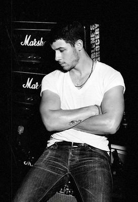 JaceMalik's profile picture. 17 |Hufflepuff| Mestizo, de padre mago y de madre muggle. Quidditch como adicción. Experto en hechizos no verbales. #Potterowll