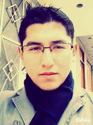Cuando la vida te ofrezca un limón, exprimelo y haz limonada :)