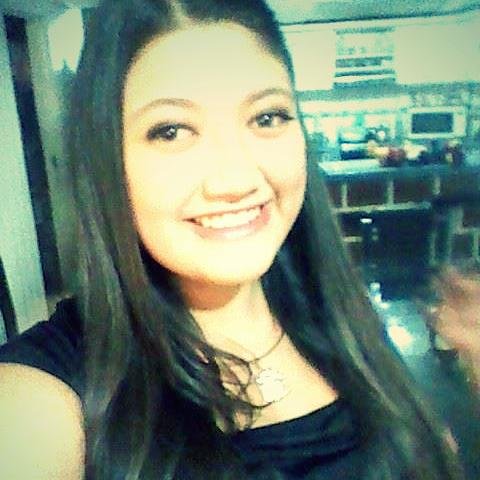 ValeKastro1's profile picture. El secreto está en saber querer con la cabeza y pensar con el corazón.  Whatsapp: 3184962942