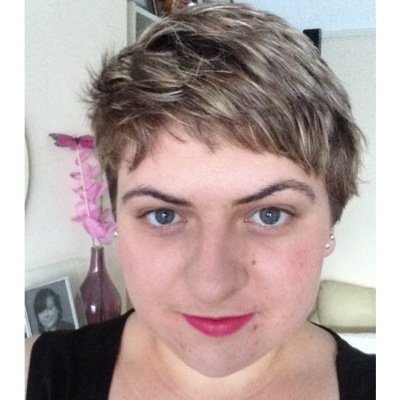 hi im carrie im from southend and i love it x i am a kitchen assistant in a care home in westcliff. i enjoy going out and having fun