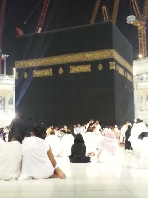 رحمك الله ياوالدي تاج راسي وتقبلك مع النبيين والصديقين والشهداء والصالحين
الأربعاء
١٤٤٠/١١/٧