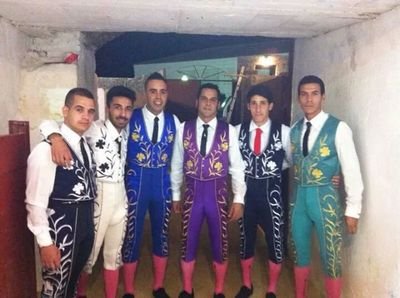Grupo de Recortadores. Más que un estilo de vida, un grupo, una filosofîa... Una Gran Familia. Exhibiciones de Quiebros, Saltos y Recortes