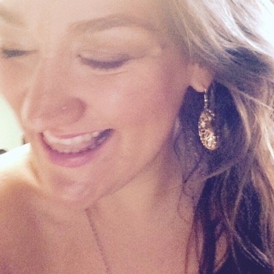 lojonz's profile picture. I keep smearing my heart all over my sleeve.