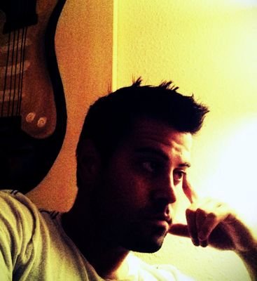 seattlesfirst's profile picture. Go find yourself first so you can find me || Incontriamoci dove il cielo tocca il mare