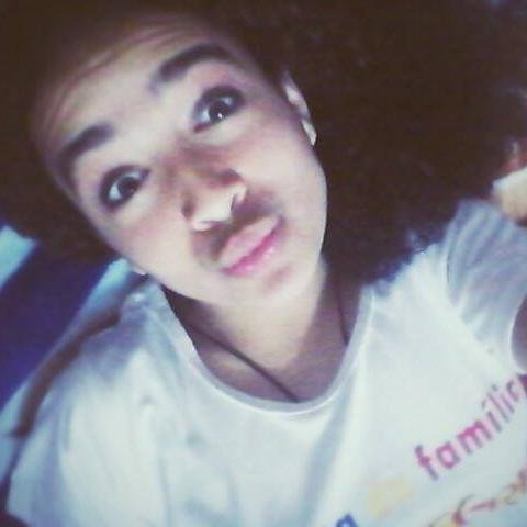 Ela quer conhecer a vida e ele conhecer o mundo
A dama e o vagabundo✌