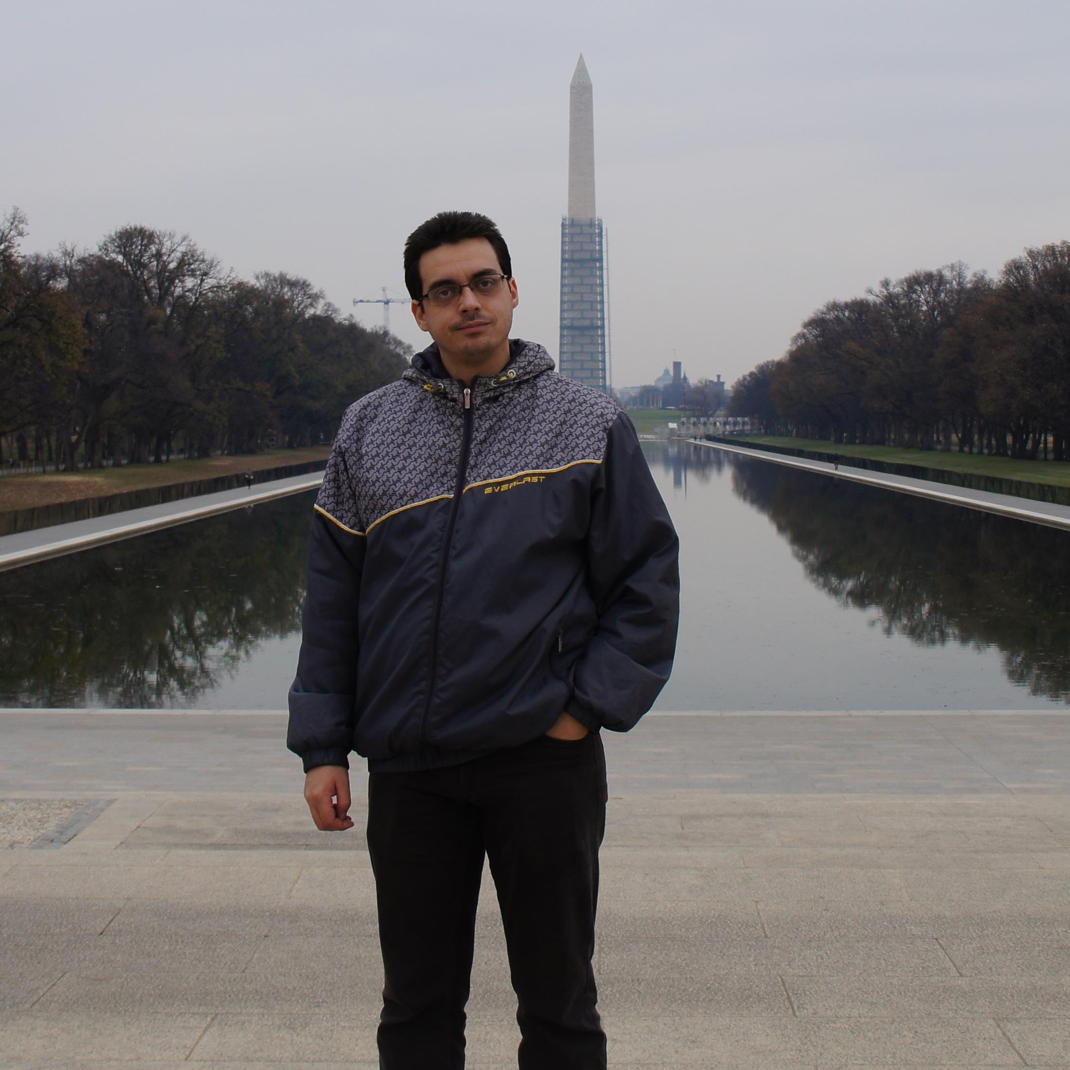 Ingeniero Informático, Data Alchemist en @cloudera, Socio en @Pronoide, Mentor @CoderDojo.
#BigData, #Hadoop, #Spark, #ML, #MongoDB, #Cassandra