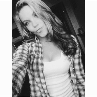 follow my new twitter @carleeyeliz