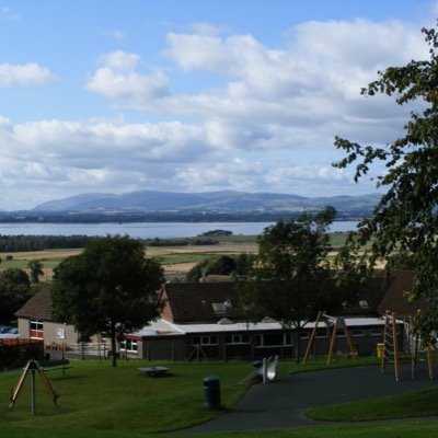 A friendly wee school of 5 classes overlooking Loch Leven in Kinross-shire.