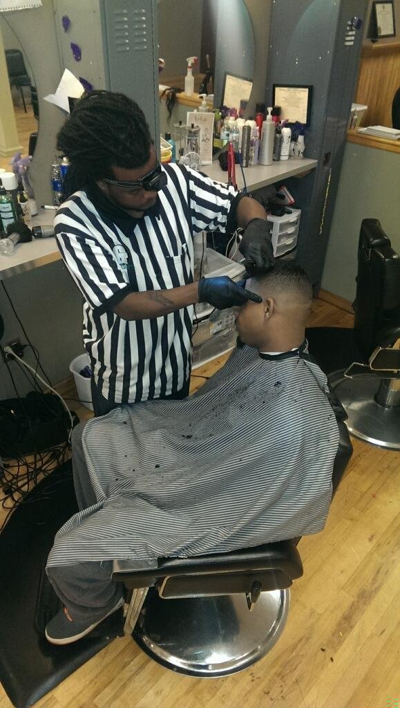 HaircutJonez's profile picture. 