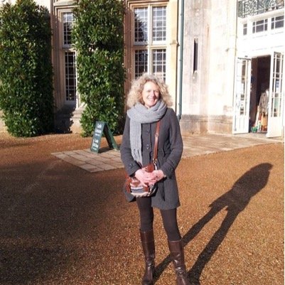 superstar organiser for UCU Southern region. Also stellar Mum of four beauts and generally cool dudette. Views my own.