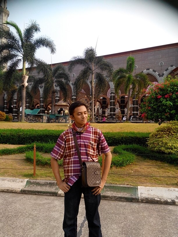 jarwalnurwipi's profile picture. JADI ANAK SHUFFLE BIAR KAYA ORANG2 . I LIKE SHUFFLE DANCE