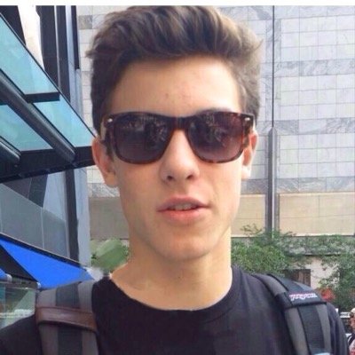 Since i took a few seconds to follow you, could you please follow @smendesx ? :) it would mean the world to me!