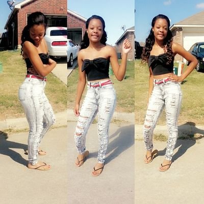 Behind every pretty girl lies a pack of haters . Follow me on ig: Niceey5x ♥♕