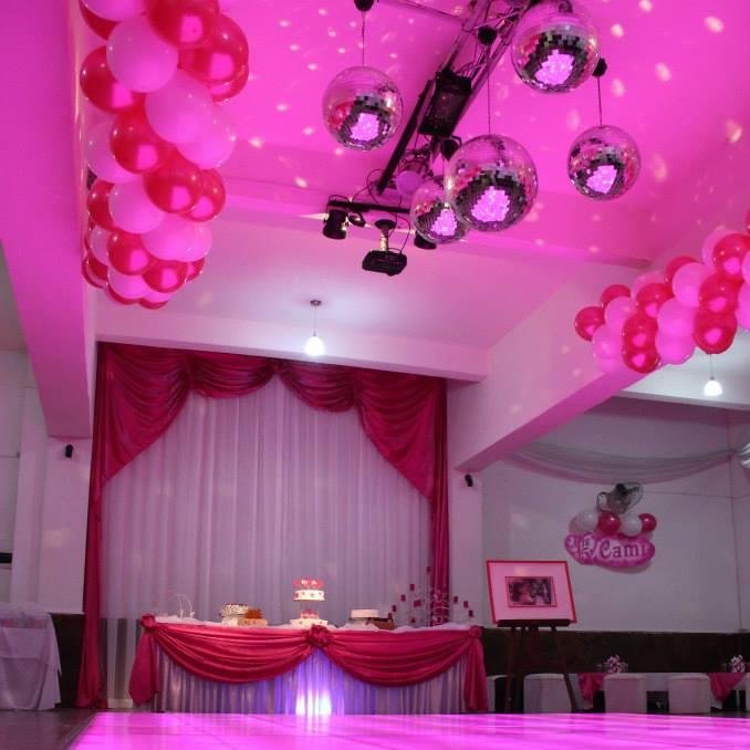 DoradoSalon's profile picture. Ofrece un servició de organización de eventos dedicado específicamente en Cumpleaños de 15, Bodas y Infantiles